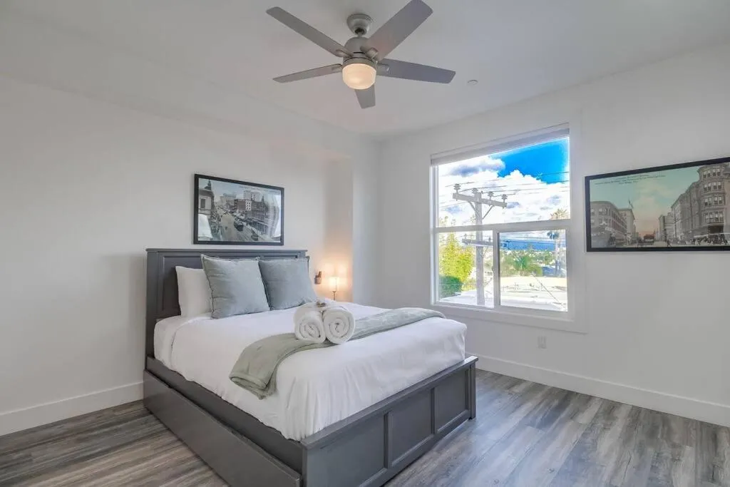 Image 5 of Park Blvd Paradise 304 New construction king bed