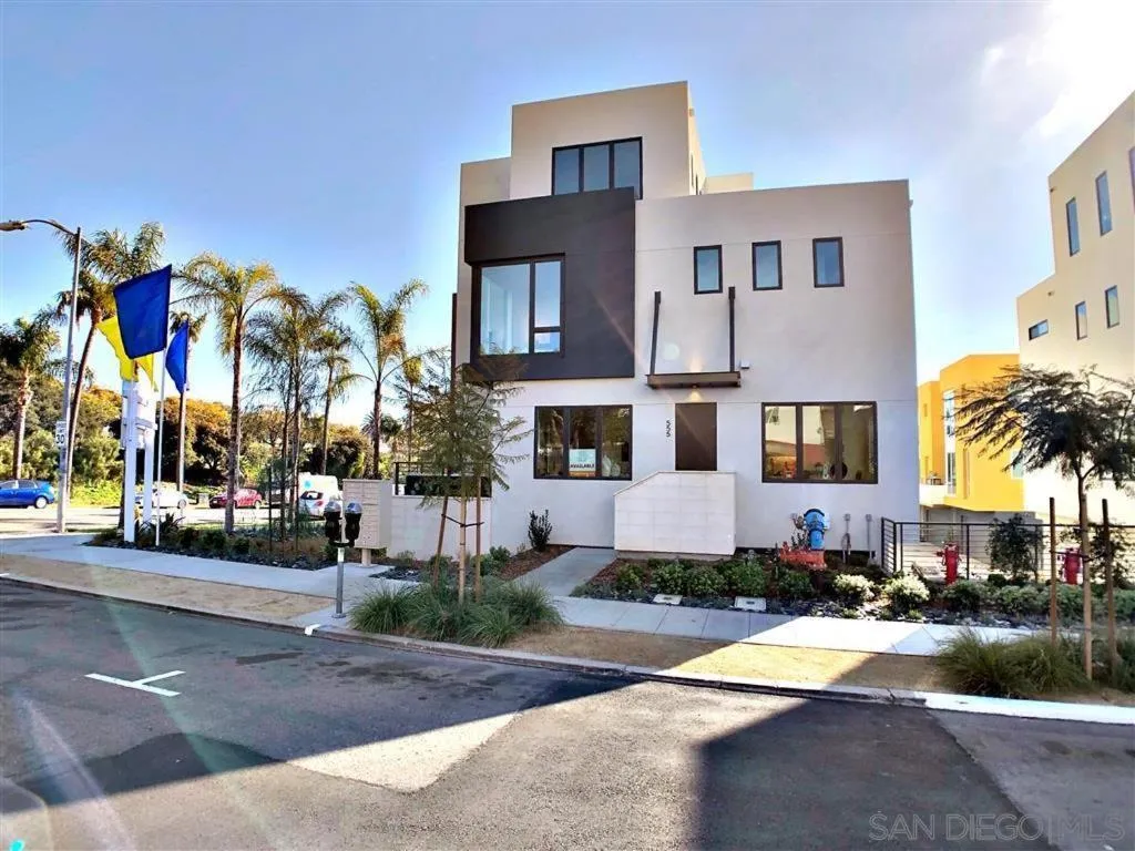 Image 5 of Park View Balboa Townhouse Modern Upscale 3 Bed