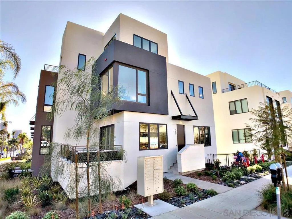 Image 3 of Park View Balboa Townhouse Modern Upscale 3 Bed