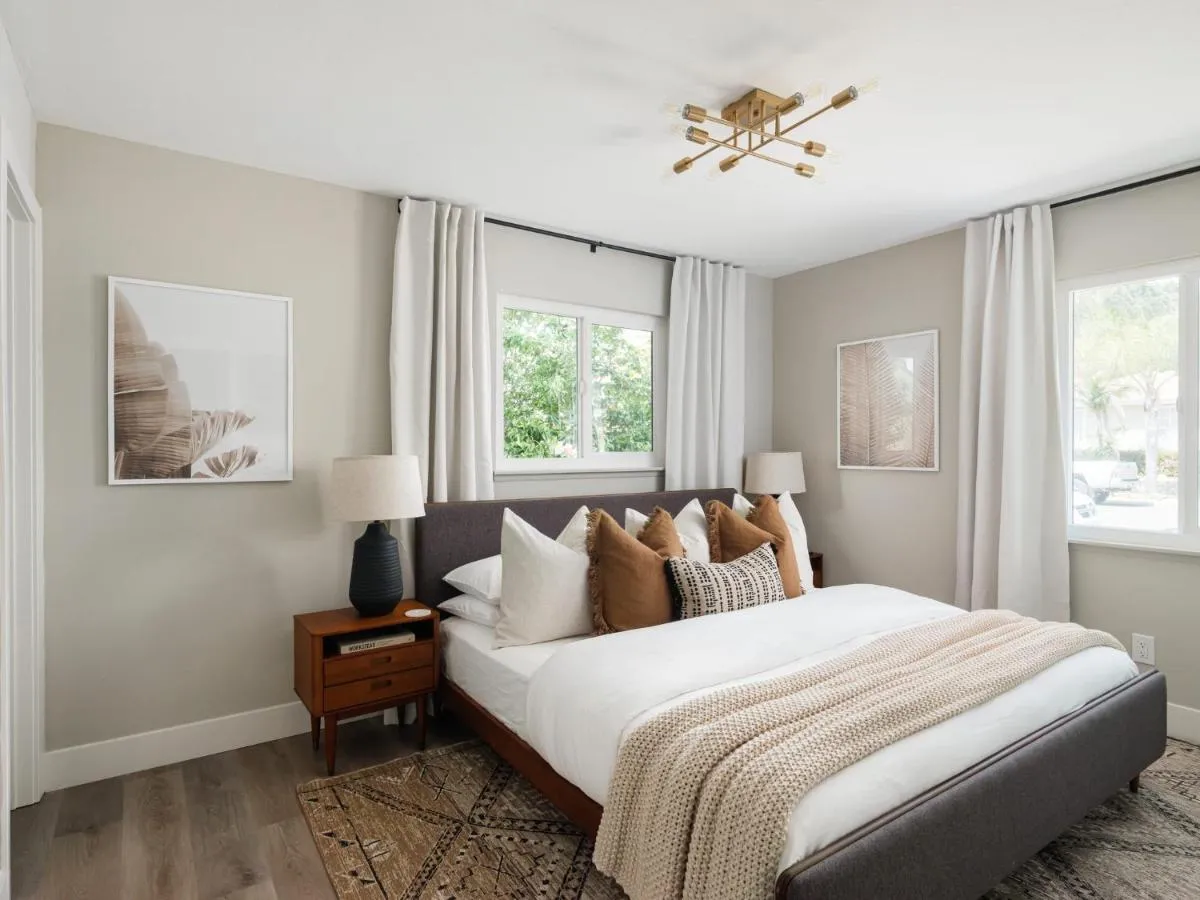 Image 1 of Peaceful 4br with Fire Pit and Huge Yard