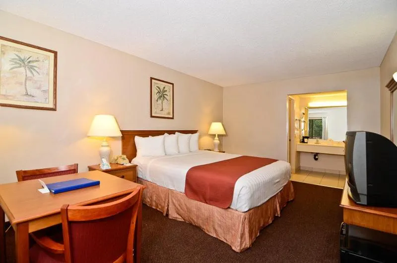 Image 3 of Pleasant Inn