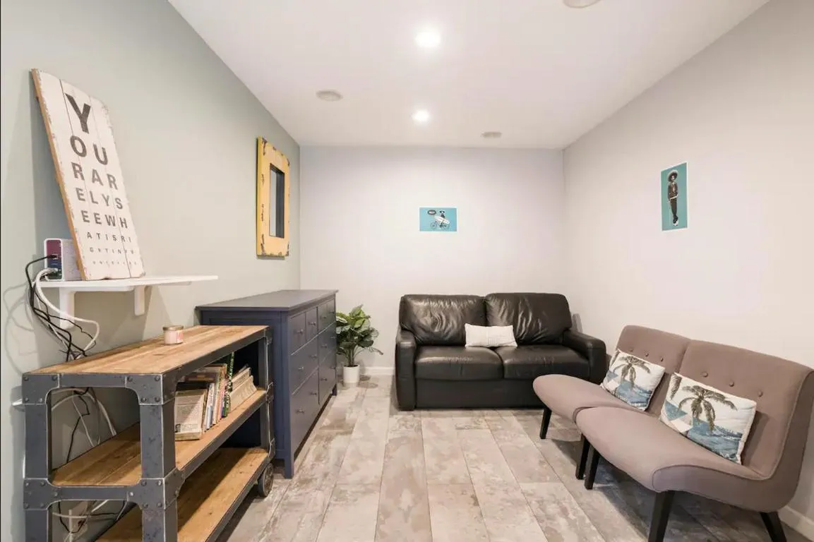 Image of Private room shared full bathroom Torrey pines golf UCSD