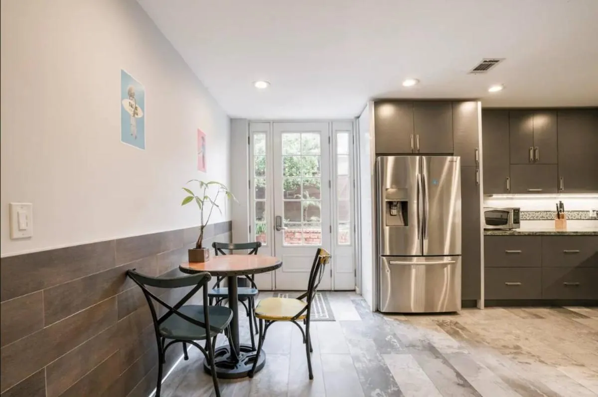 Image 3 of Private room shared full bathroom Torrey pines golf UCSD