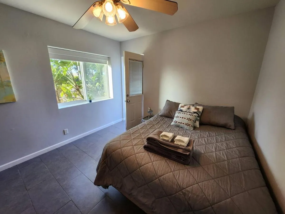 Image 1 of Private room shared full bathroom Torrey pines golf UCSD west