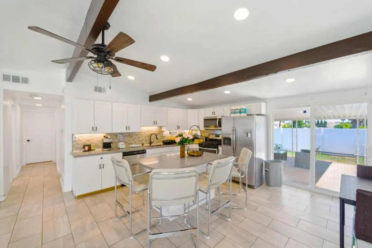 Image 4 of Ranch-Style Home with 3-Bedrooms, Gated Yard, Garage, Crib