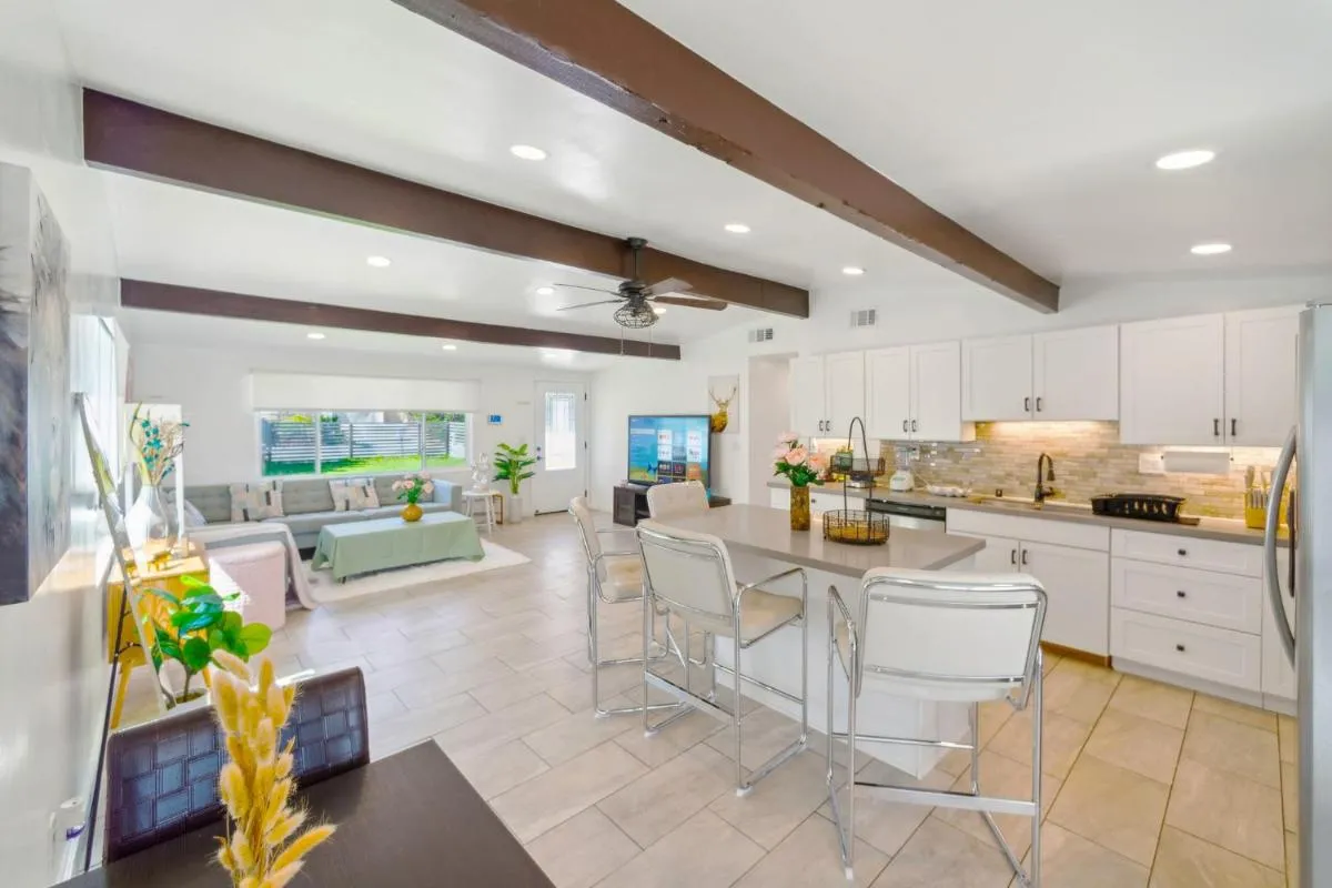 Image 3 of Ranch-Style Home with 3-Bedrooms, Gated Yard, Garage, Crib