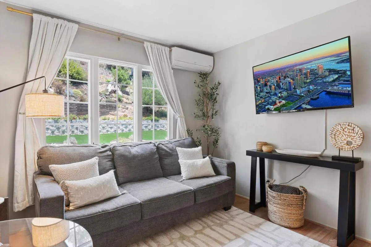 Image 4 of Restful Retreat on Robbins by Cardo