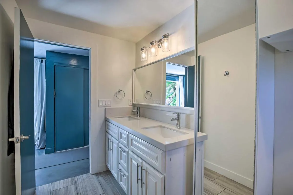 Image 2 of San Diego Gem with Private Hot Tub, Close to Dtwn!