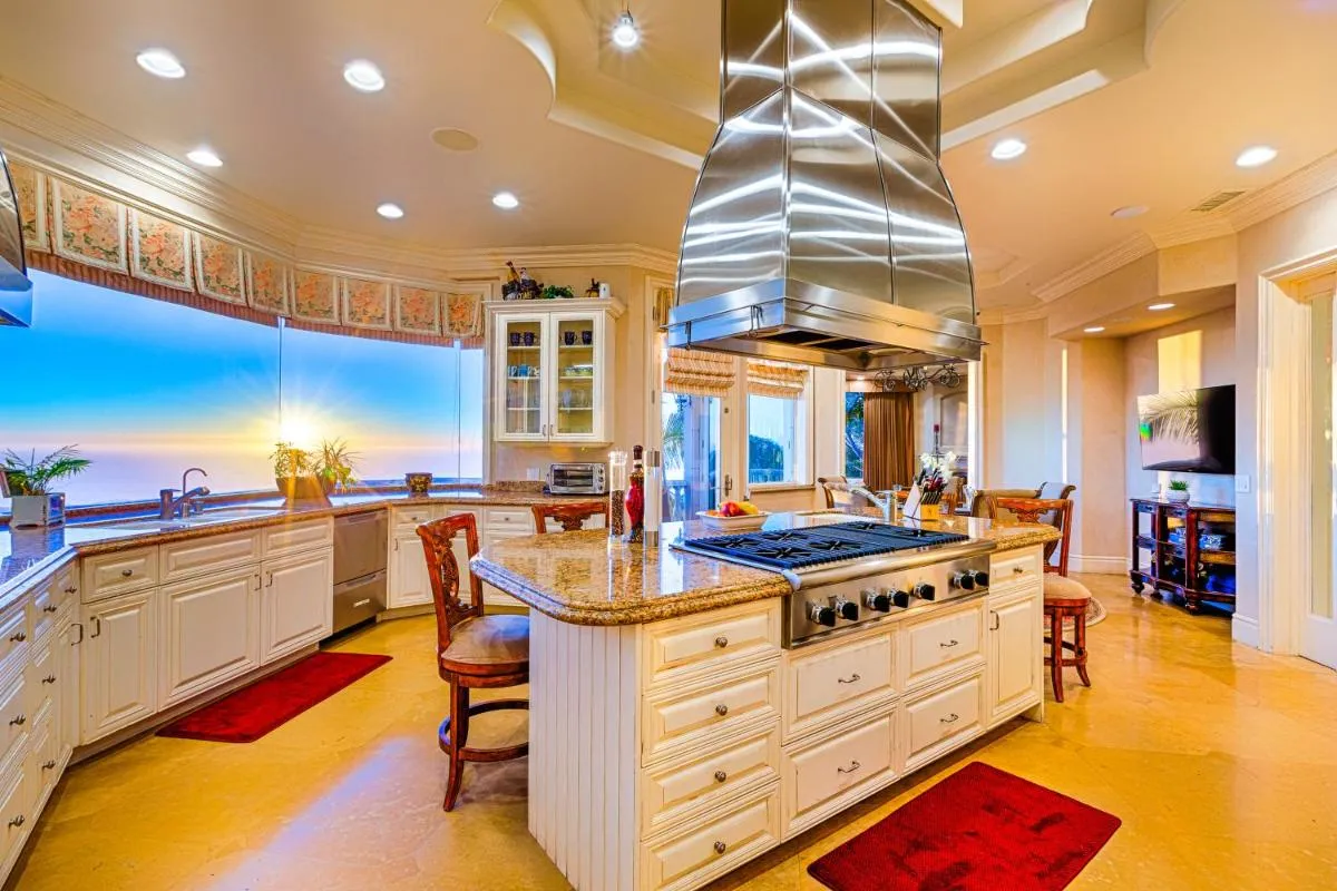 Image 5 of Seascape Estate