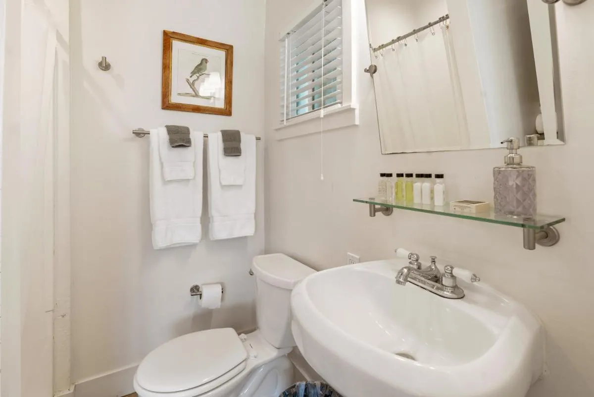 Image 2 of Seashore Studio