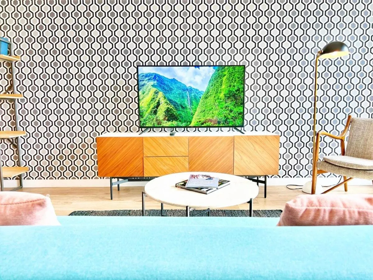 Image 4 of Skyline Flat Facing Downtown San Diego