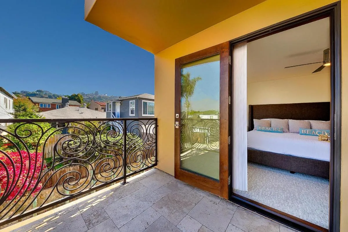 Image 1 of Sol Oasis