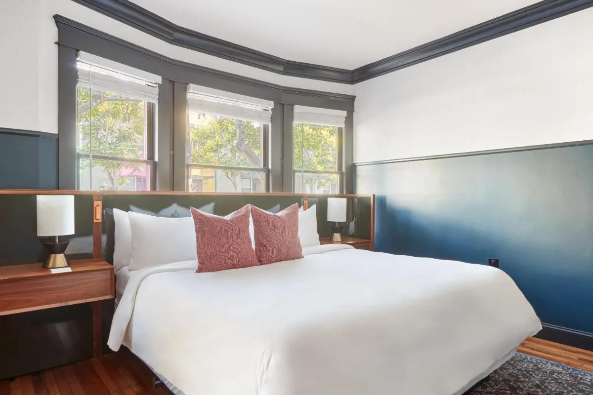 Image 3 of Sonder The Baker