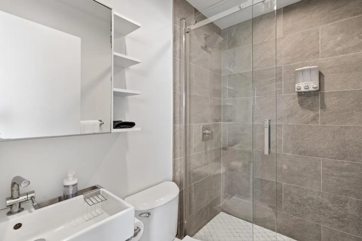 Image 2 of Studio Verde- Free Parking, Central