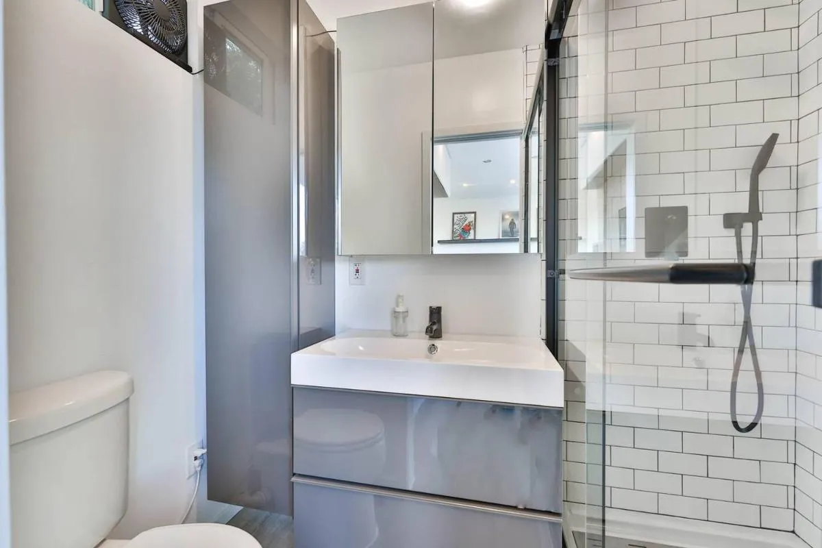 Image 6 of Studio near Snapdragon zoo and beach with AC and patio