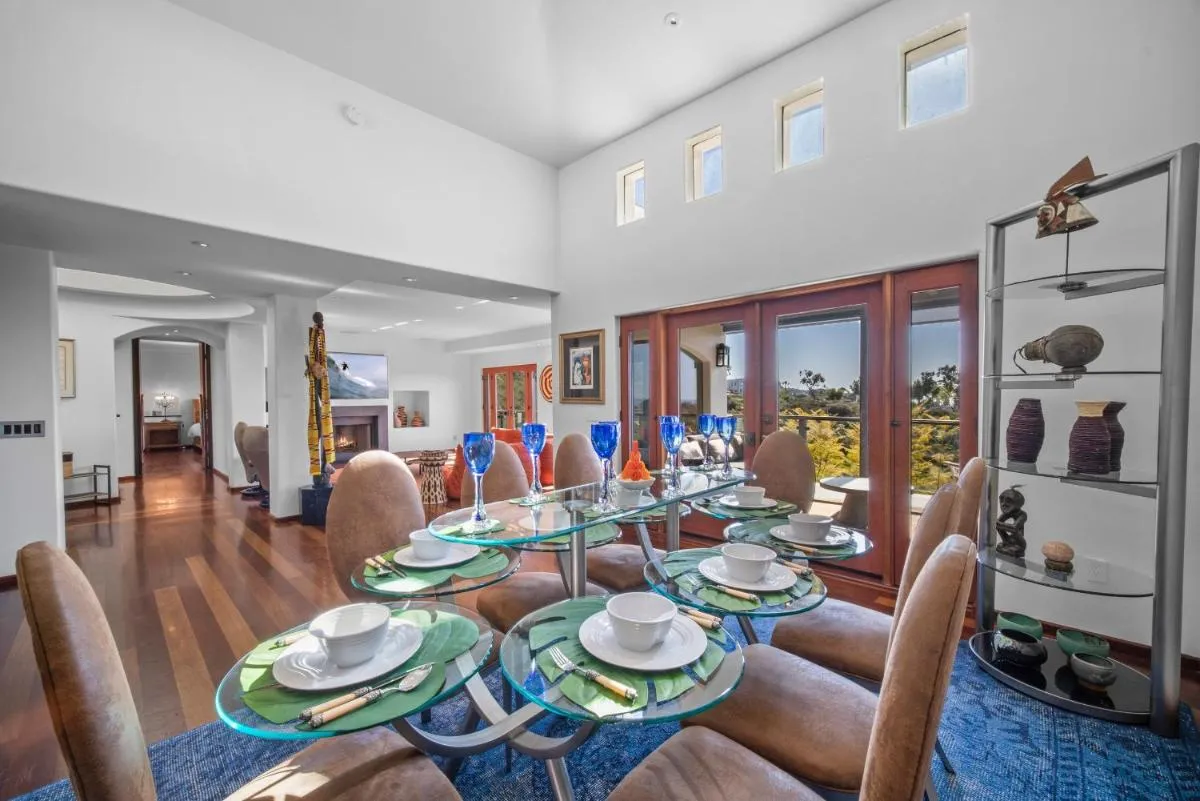 Image 4 of Stunning Ocean-View Villa, Walking to La Jolla Cove