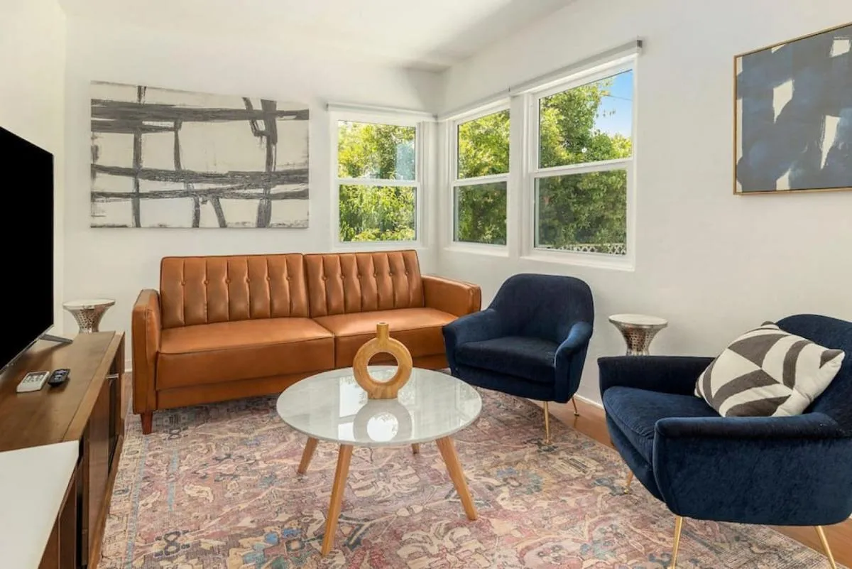 Image 5 of Stylish 1Br Retreat With Garage AC Close 2 Everything