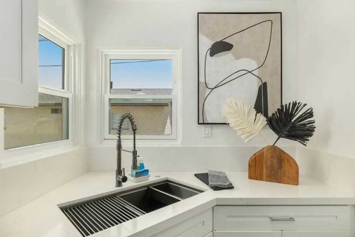 Image 2 of Stylish 1Br Retreat With Garage AC Close 2 Everything