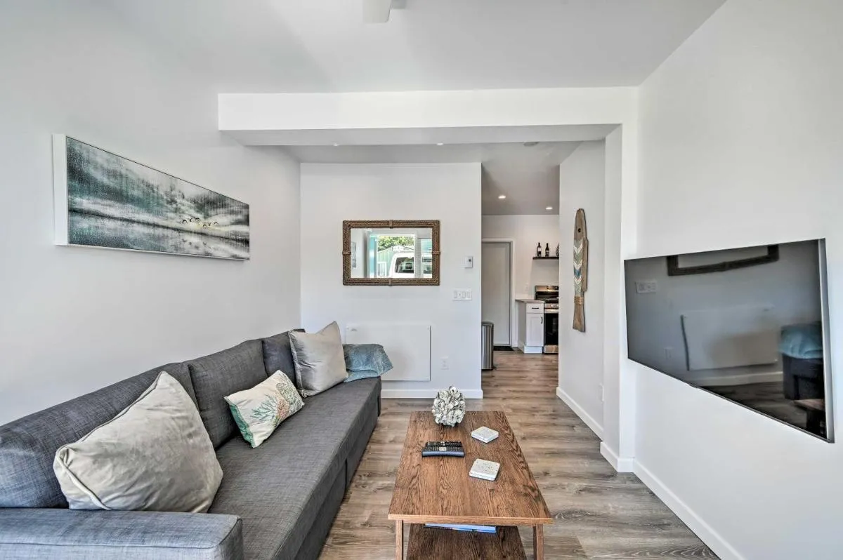 Image 4 of Stylish San Diego Apartment with Smart TV!