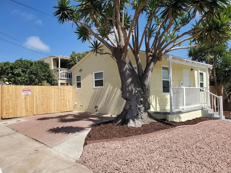 Image 2 of Summer Dream Rental House, Pacific Beach!