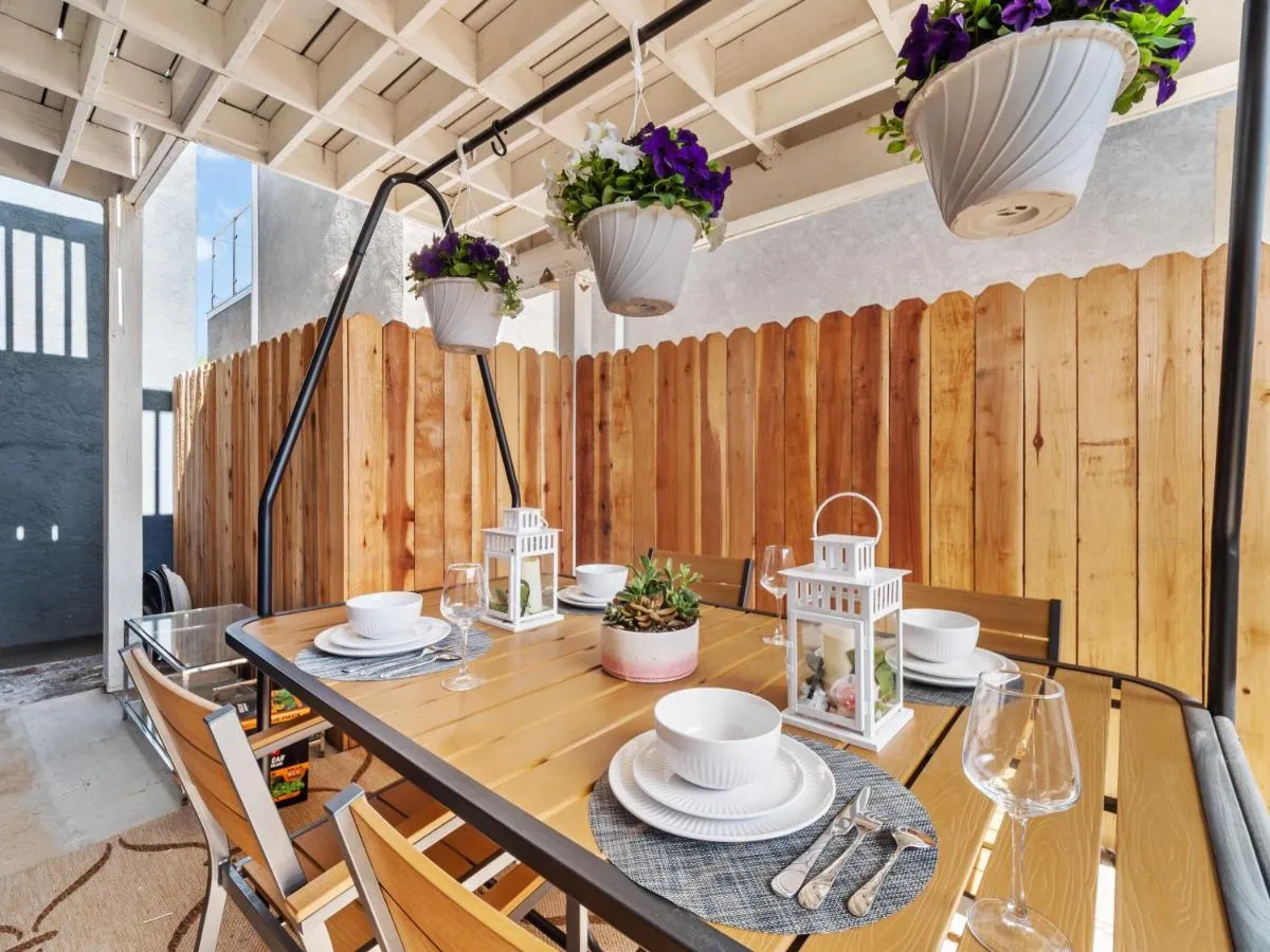 Image 3 of Super Spacious Family Vacation House!