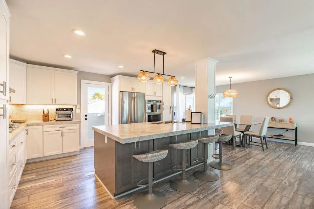 Image 2 of Surfside Charmer One Block to Beach