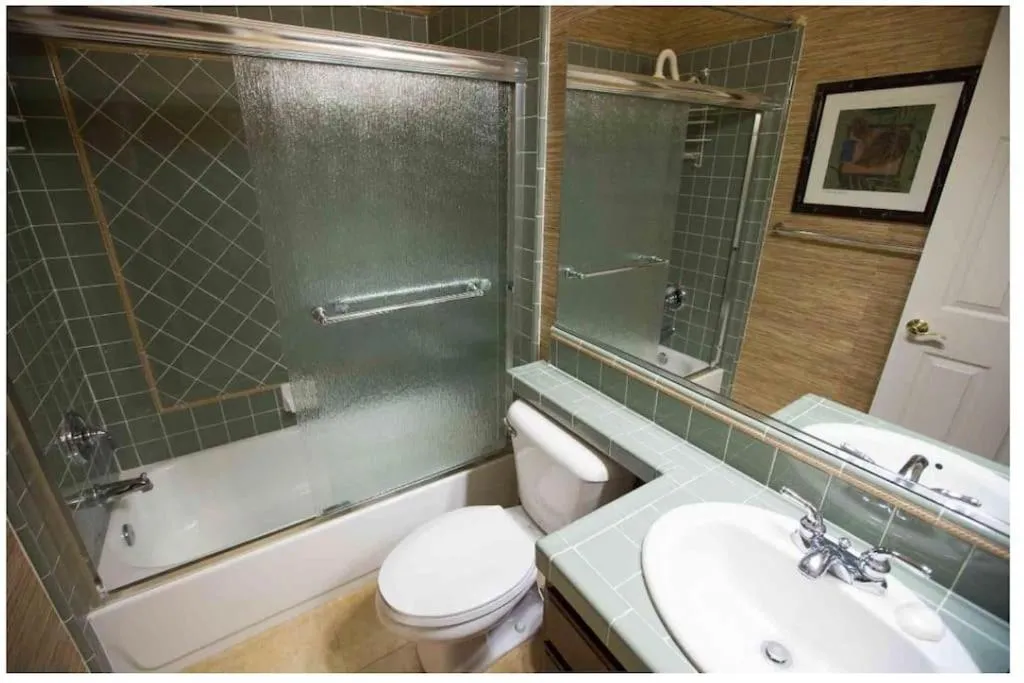 Image 2 of The Black and White Suite at Torrey Highlands