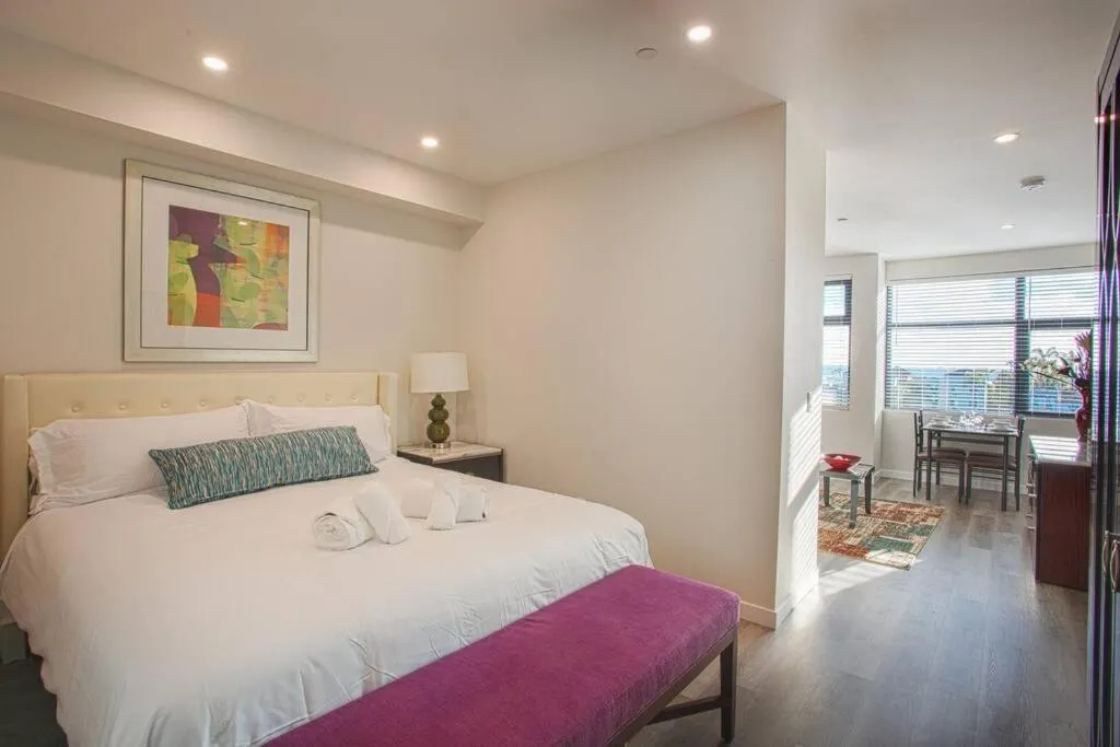 Image 1 of The Most Beautiful Bay View from 1 Bedroom Apt