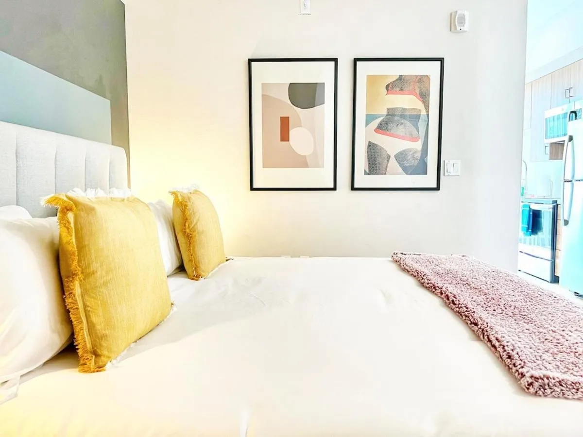 Image 6 of The Traveler’s Getaway