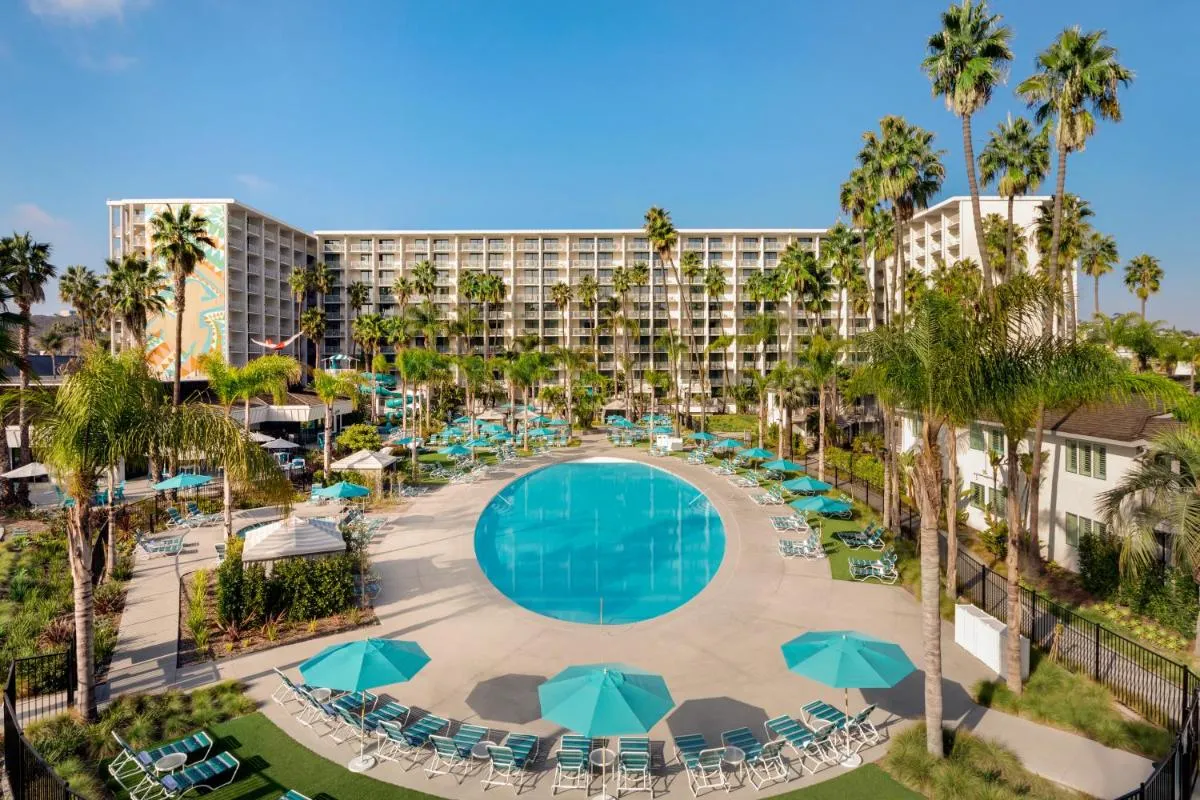 Image 3 of Town and Country San Diego