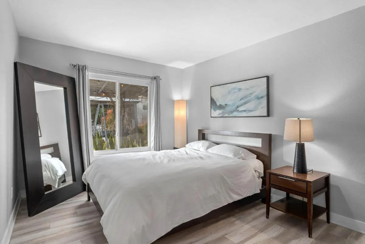 Image 1 of Traveler’s Dream SD Pool Home Game Room