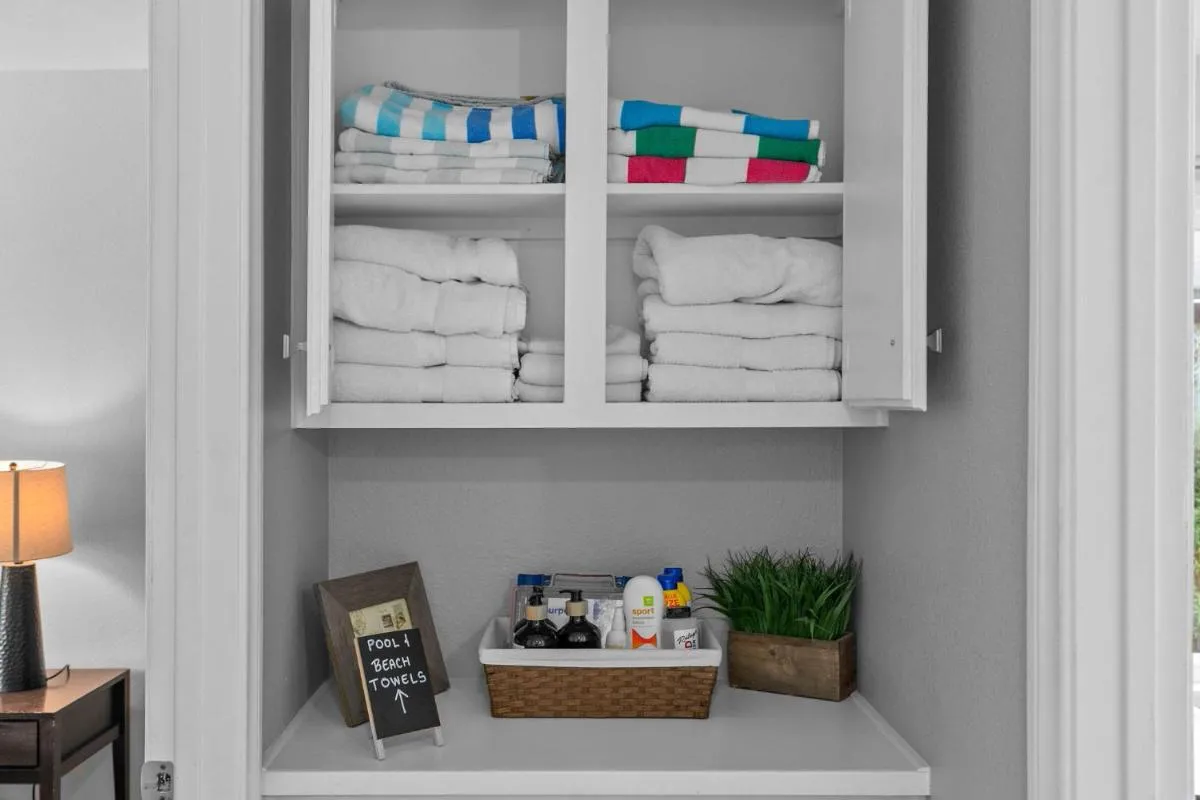 Image 2 of Traveler’s Dream SD Pool Home Game Room