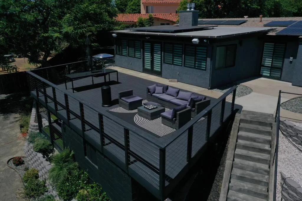 Image 5 of Unforgettable Retreat w Private Mini-Golf Arcade