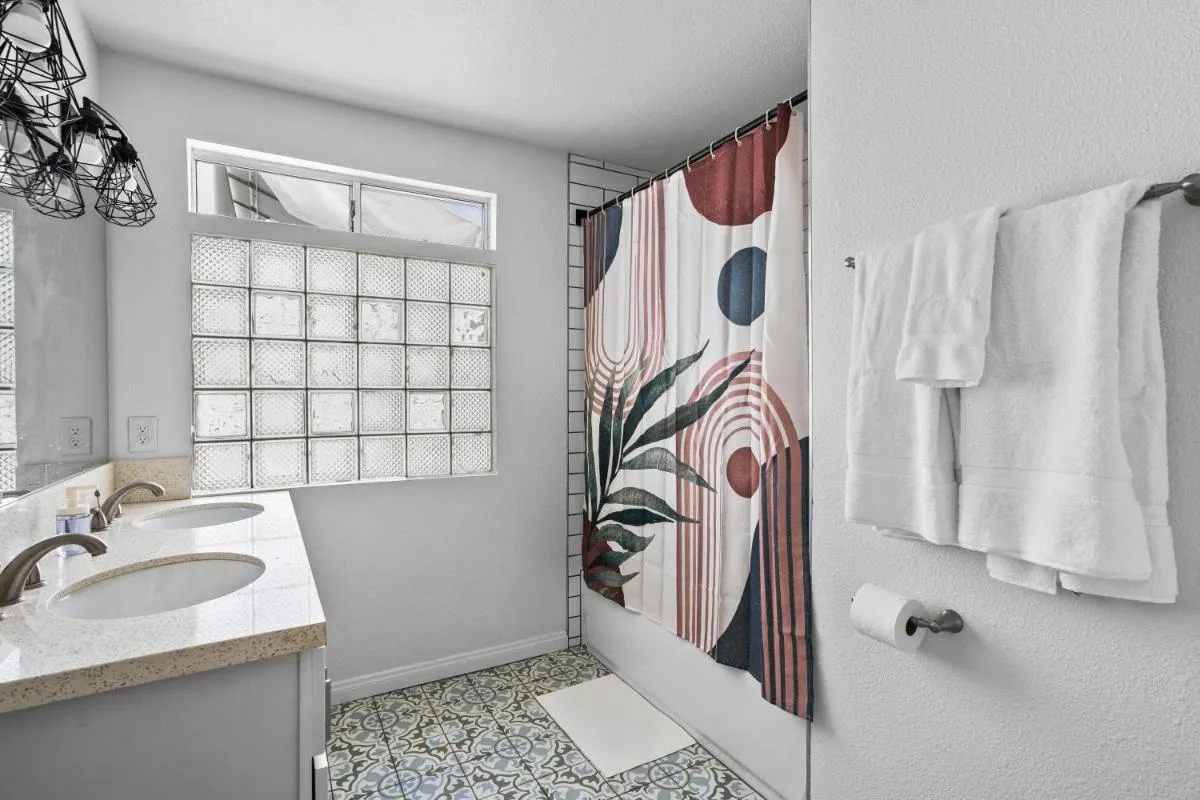 Image 2 of Urban Spanish Bungalow