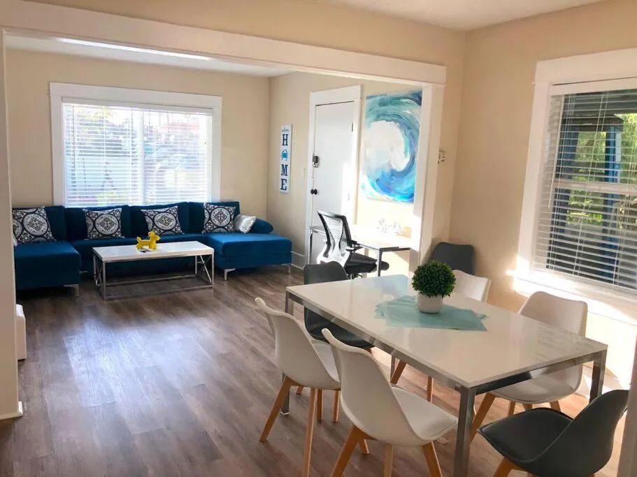 Image of Viva California