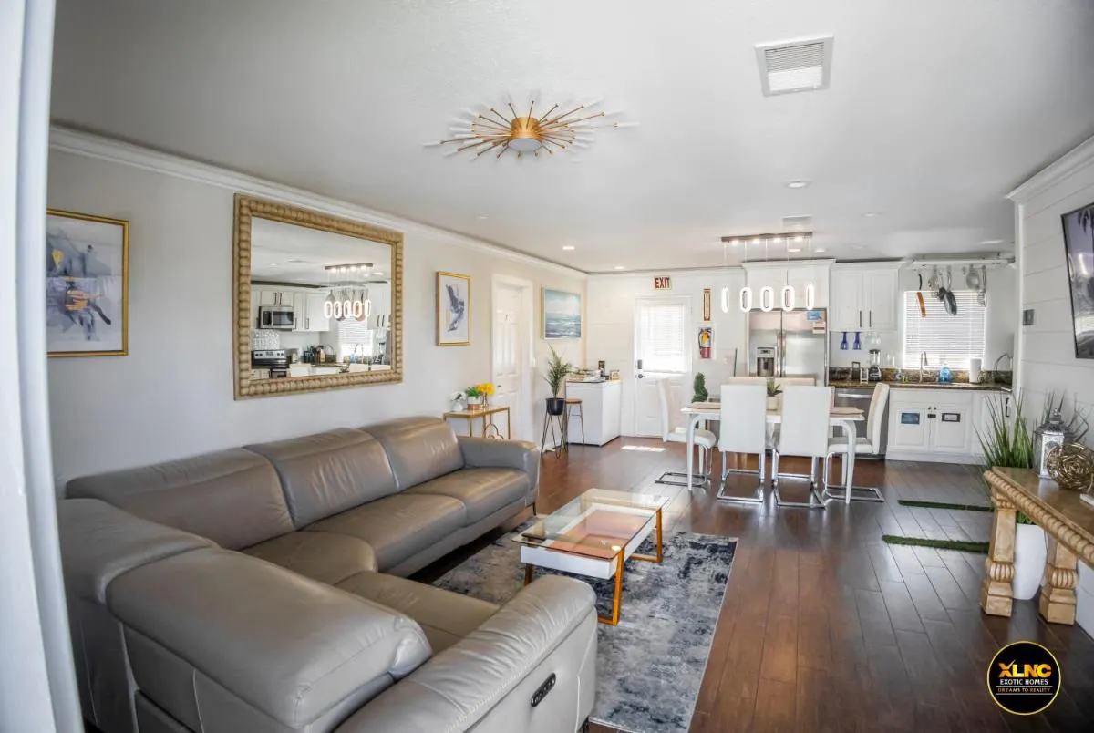 Image 2 of Xlnc Exotic Home Sunnyside