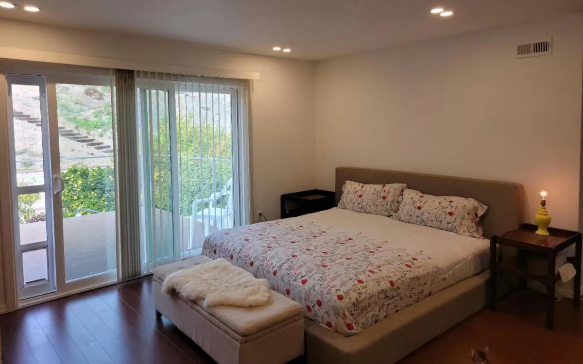 Image 5 of yellow door