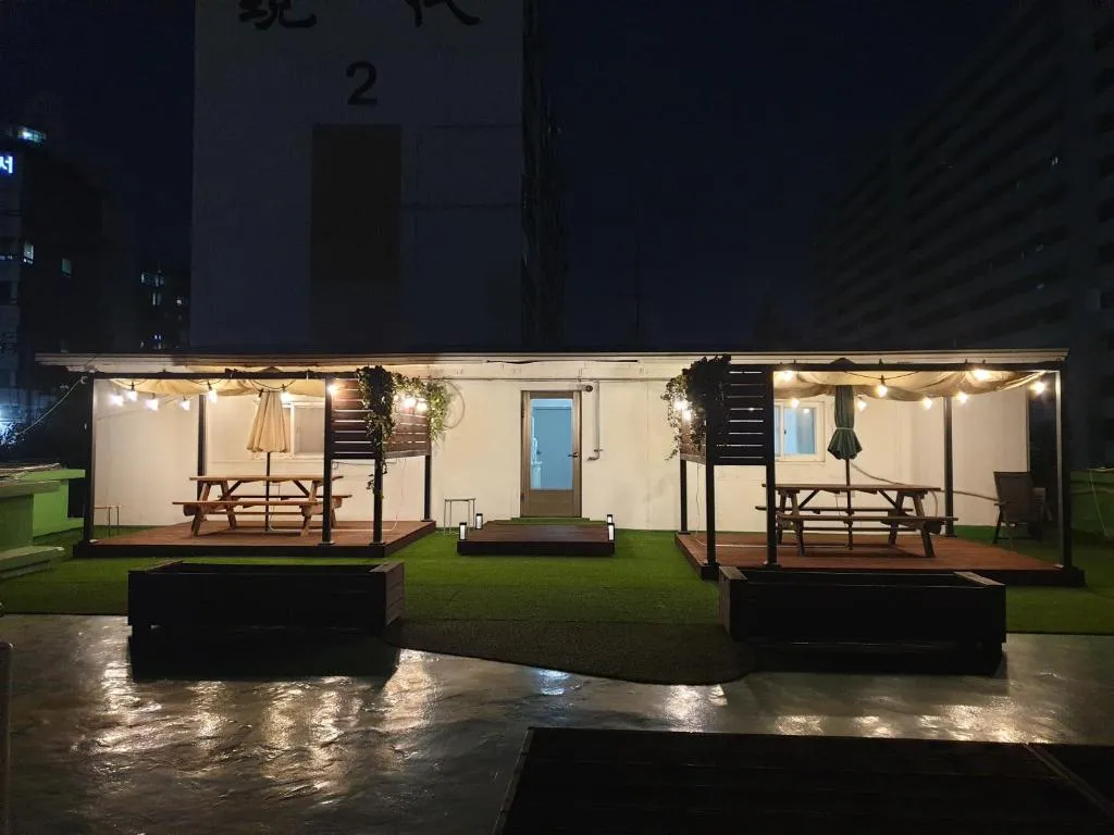 Image of Cheongryangri Zebra Cinema & Rooftop