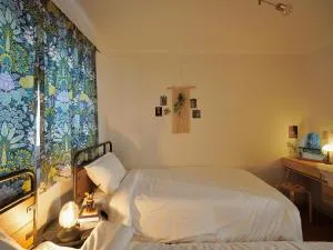 Image 4 of Hong stay