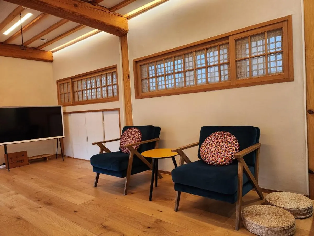 Image 4 of IRIRU Luxury Hanok Stay – Eunpyung Hanok village