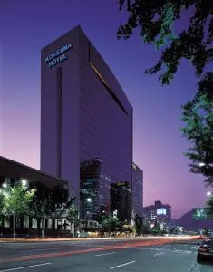 Image 3 of Koreana Hotel
