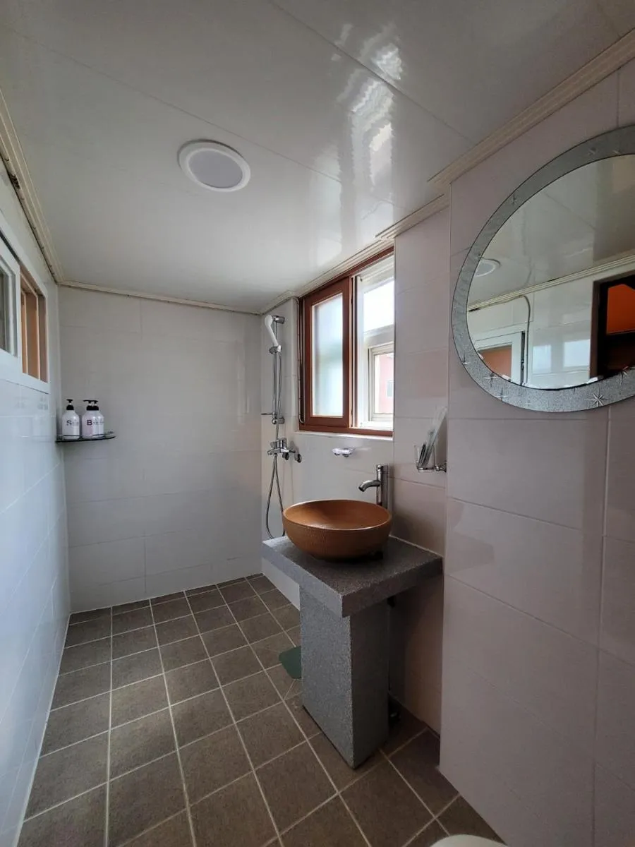 Image 3 of Myeongdong Guesthouse Como