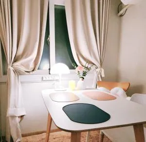 Image 4 of You Here,Stay – 5min to Hapjeong Station, 10mins to Hongdae