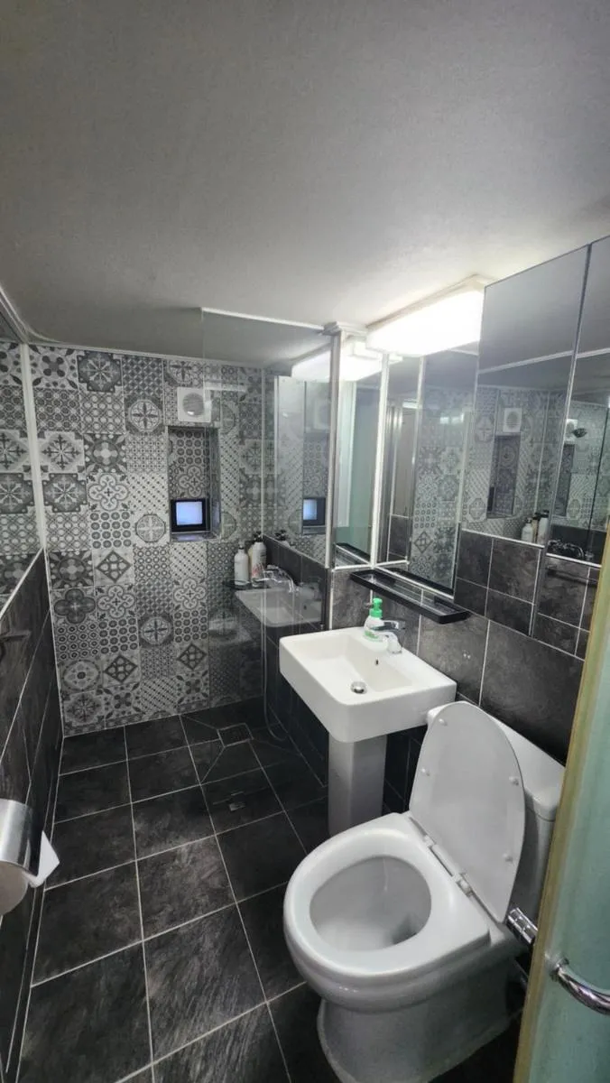 Image 4 of Gangnam House