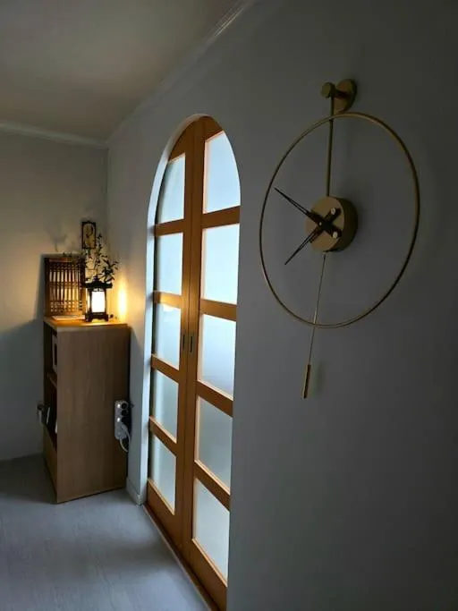 Image 6 of Healing & Romang house