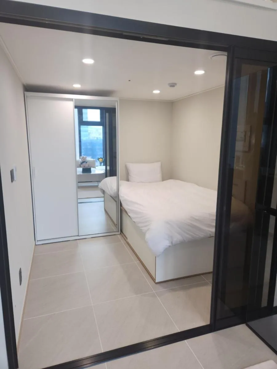 Image 6 of Warm House in a New Building near Dongdaemun History & Culture Park