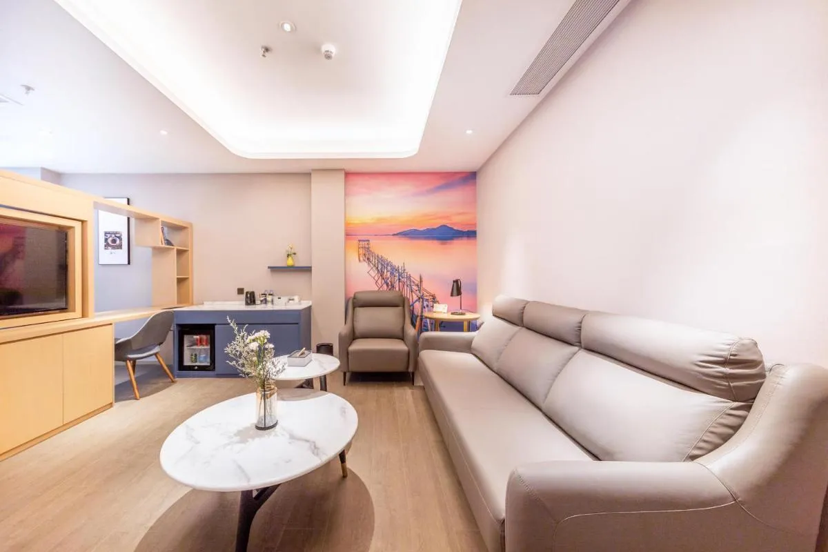 Image 4 of Atour Hotel Shenzhen Huaqiang North