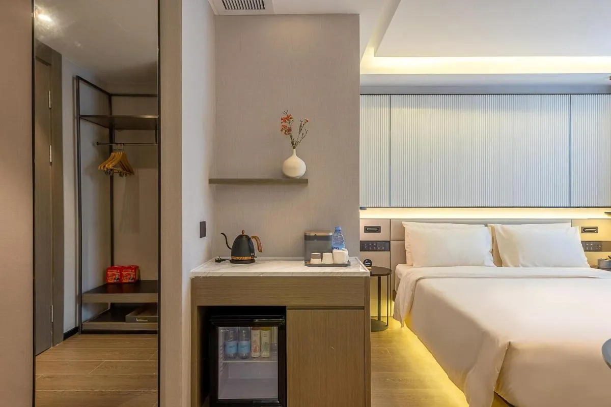 Image 1 of Atour S Hotel Shenzhen Futian Port