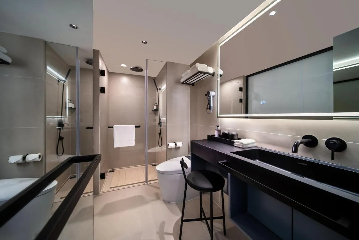 Image 1 of CYBO Station Luohu Shenzhen