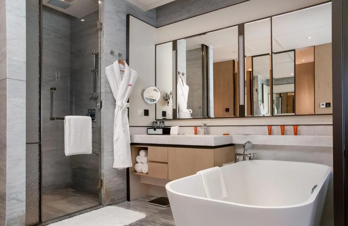 Image 6 of Crowne Plaza Shenzhen Nanshan, an IHG Hotel